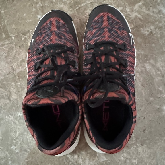Nike Women's Metcon Athletic Shoes - Picture 5 of 5
